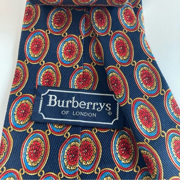 Burberrys of London Vintage Navy Blue Silk Neck Tie Red Flowers Hand Sewn In USA - Picture 1 of 7